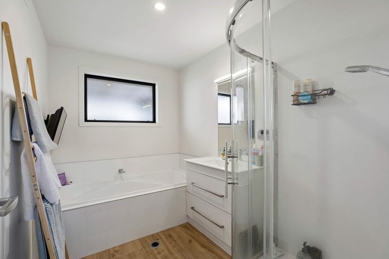 Photo of property in 24 Risinghurst Terrace, Lower Shotover, Queenstown, 9304