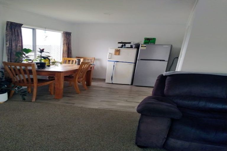Photo of property in 10 Sabana Place, Unsworth Heights, Auckland, 0632