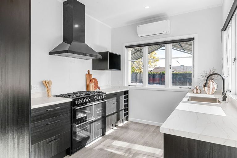 Photo of property in 87 Pembroke Street, Hamilton Lake, Hamilton, 3204
