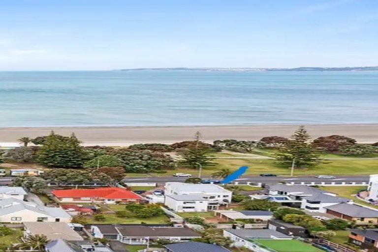 Photo of property in 238 Hibiscus Coast Highway, Orewa, 0931