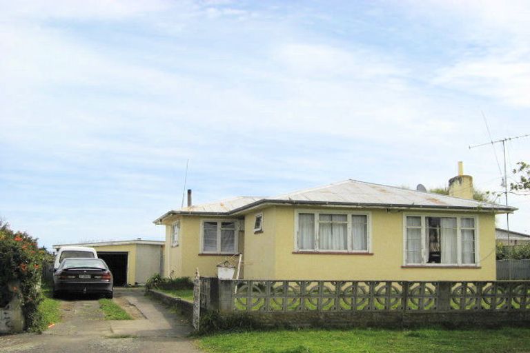 Photo of property in 4 Andrews Place, Gonville, Whanganui, 4501