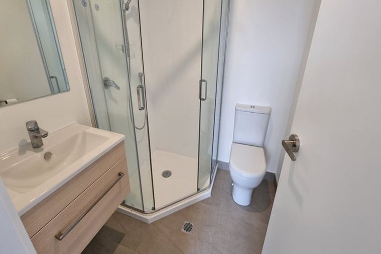 Photo of property in 7/63 Taikata Road, Te Atatu Peninsula, Auckland, 0610