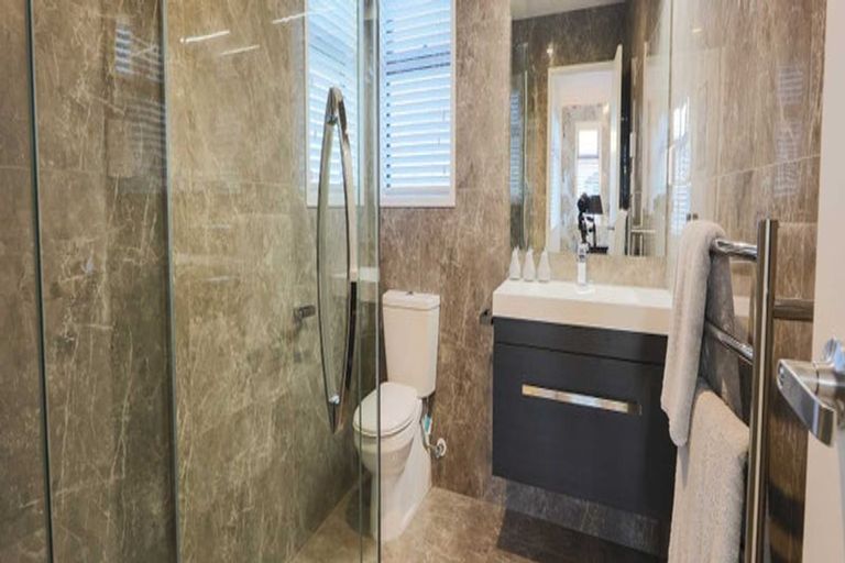 Photo of property in 10 Horsefields Drive, Flat Bush, Auckland, 2019