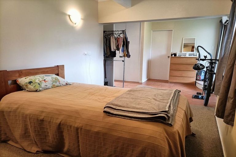 Photo of property in 172 Mitchell Street, Brooklyn, Wellington, 6021