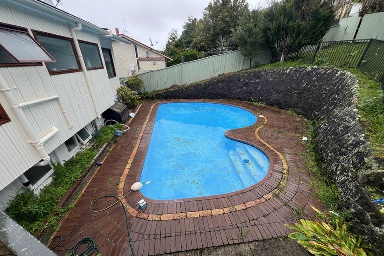 Photo of property in 69 Chelsea View Drive, Chatswood, Auckland, 0626