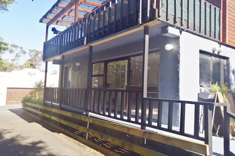 Photo of property in 118b Rosier Road, Glen Eden, Auckland, 0602