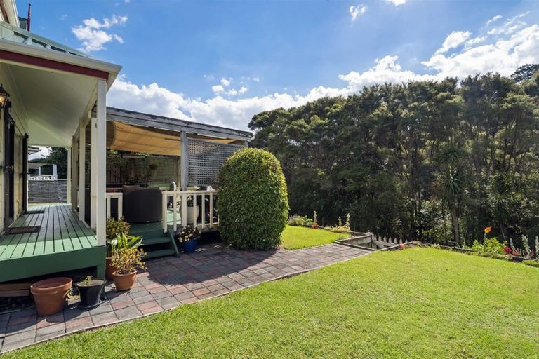 Photo of property in 13 Glendawn Place, Bayview, Auckland, 0629