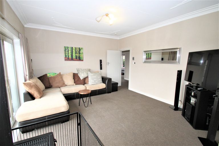 Photo of property in 68 Gladstone Road North, Mosgiel, 9024