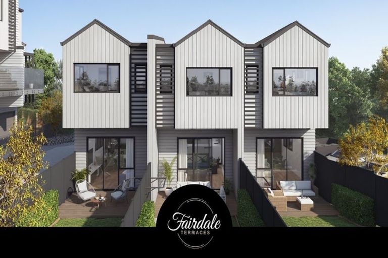Photo of property in 2/13 Fairdale Place, Birkdale, Auckland, 0626