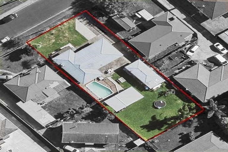Photo of property in 10 Edmund Hillary Avenue, Papakura, 2110