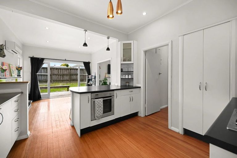 Photo of property in 36 Forest Lake Road, Forest Lake, Hamilton, 3200