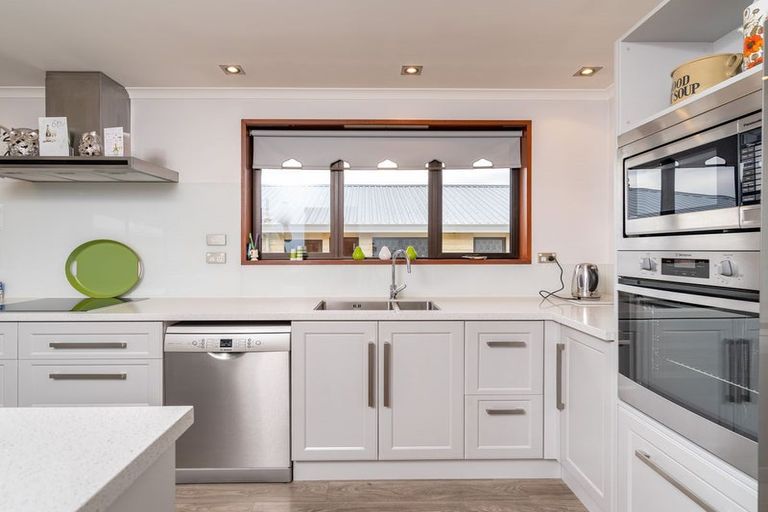 Photo of property in 145 Hagart-alexander Drive, Mosgiel, 9024