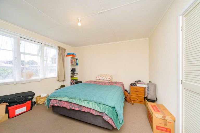 Photo of property in 10 Lewis Place, Highbury, Palmerston North, 4412