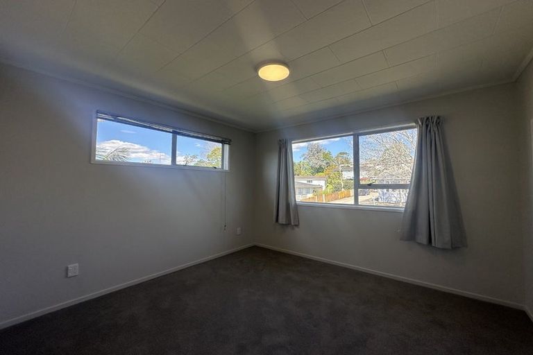 Photo of property in 30 Keegan Drive, Massey, Auckland, 0614