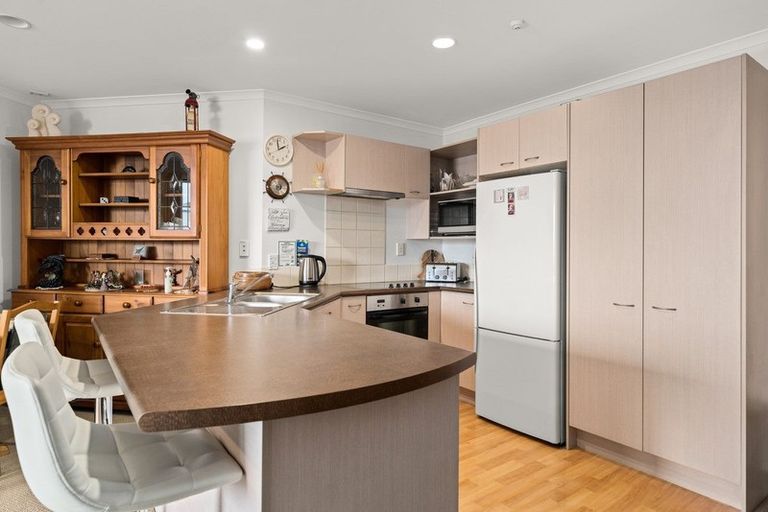 Photo of property in 2/281 Maunganui Road, Mount Maunganui, 3116