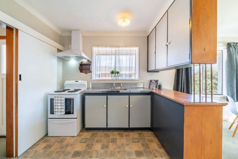 Photo of property in 1/58 Oregon Drive, Maoribank, Upper Hutt, 5018