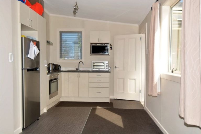Photo of property in 12 Clifton Street, Windsor, Invercargill, 9810