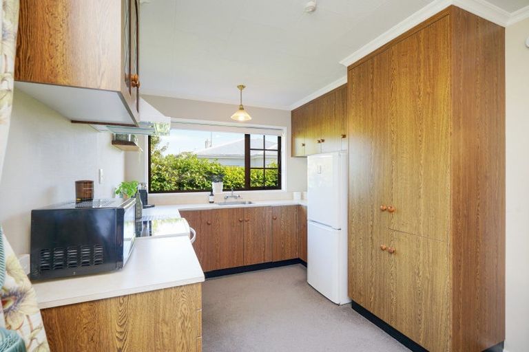 Photo of property in 92 Newcastle Street, Windsor, Invercargill, 9810