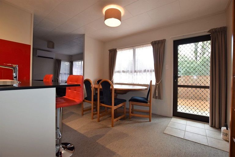 Photo of property in 31 Posa Avenue, Henderson, Auckland, 0612