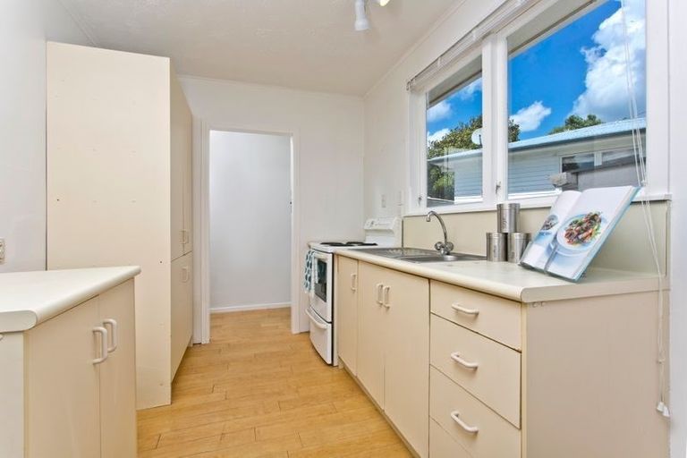Photo of property in 29 Ivy Place, Birkdale, Auckland, 0626