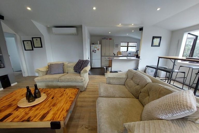 Photo of property in 2/24 Lancaster Road, Beach Haven, Auckland, 0626