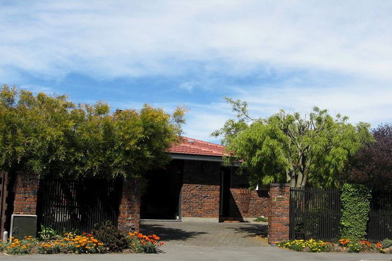 Photo of property in 7 Seneca Place, Burwood, Christchurch, 8083