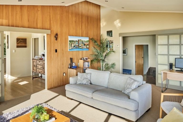 Photo of property in 3 Luff Place, Whitby, Porirua, 5024