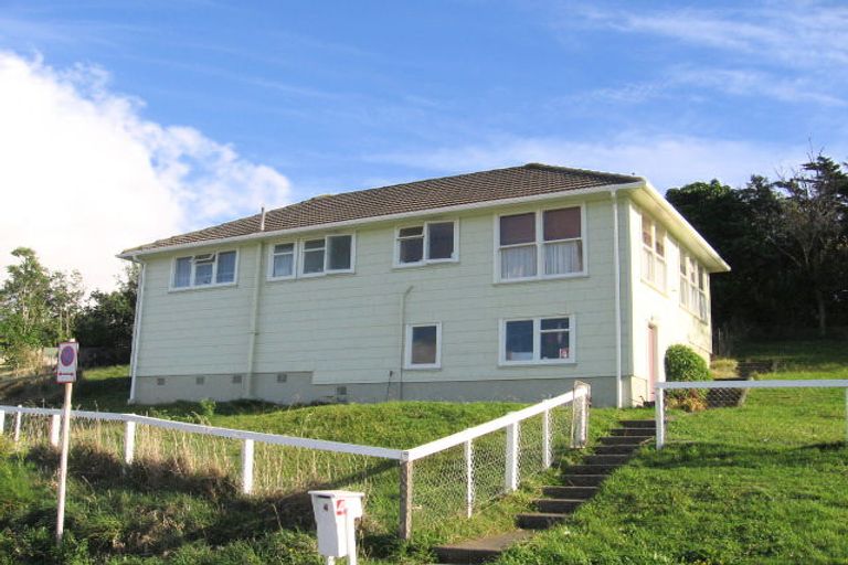 Photo of property in 4 Roiri Way, Titahi Bay, Porirua, 5022