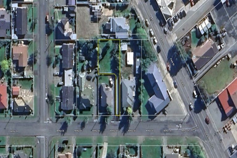 Photo of property in 10 Arthur Street, Winton, 9720