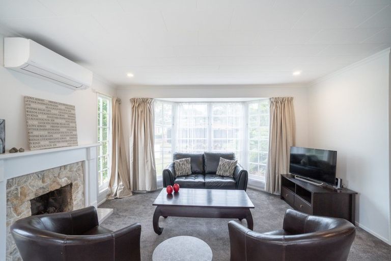 Photo of property in 1 Rakino Place, Awapuni, Palmerston North, 4412