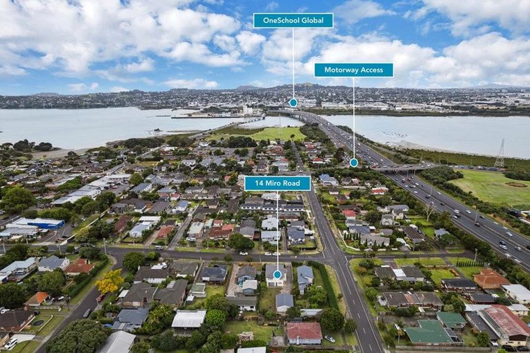 Photo of property in 14 Miro Road, Mangere Bridge, Auckland, 2022