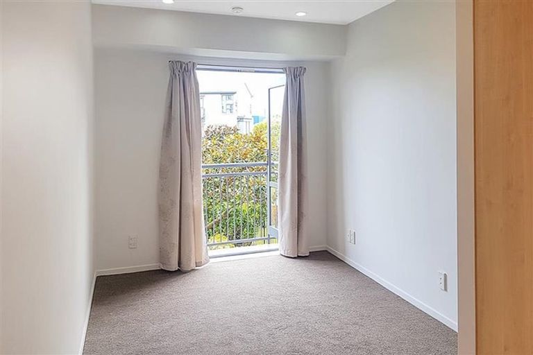 Photo of property in 1e/10 Crown Lynn Place, New Lynn, Auckland, 0600