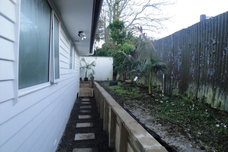 Photo of property in 29 Trinidad Road, Sunnynook, Auckland, 0620