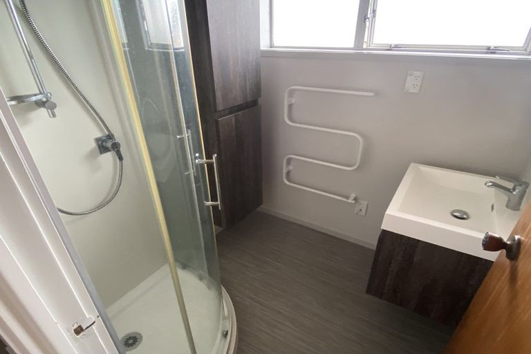 Photo of property in 2/26 James Road, Manurewa, Auckland, 2102