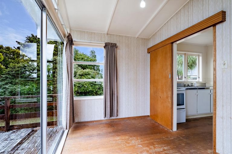 Photo of property in 17 Hilling Street, Titirangi, Auckland, 0604