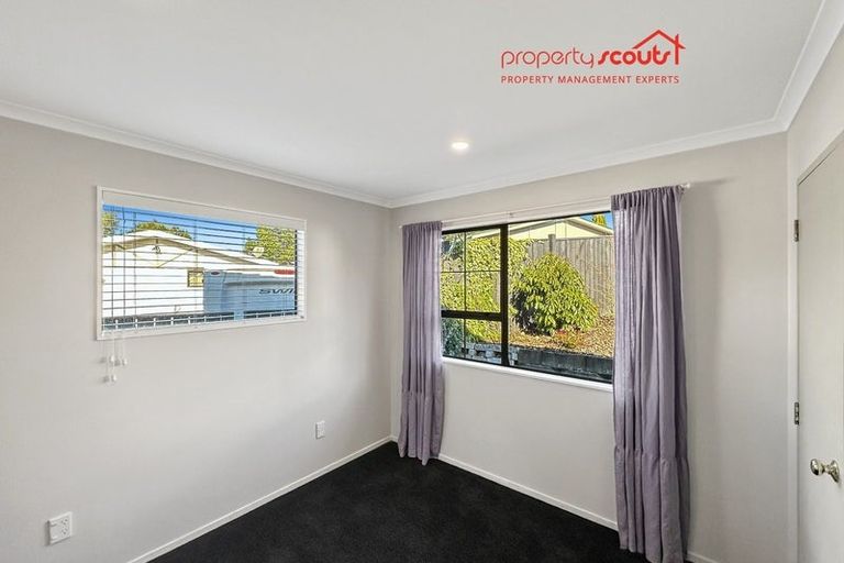 Photo of property in 2 Whitechapel Grove, Stokes Valley, Lower Hutt, 5019