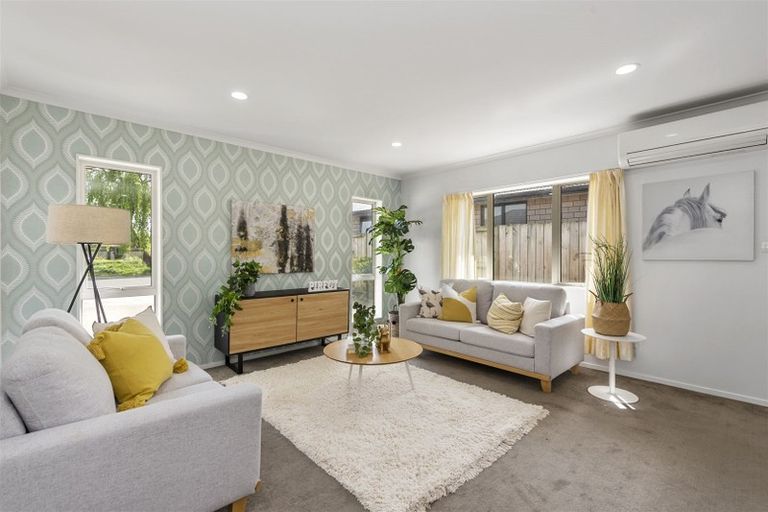 Photo of property in 210 Saint James Drive, Huntington, Hamilton, 3210