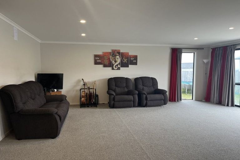 Photo of property in 168 Navigation Drive, Whitby, Porirua, 5024