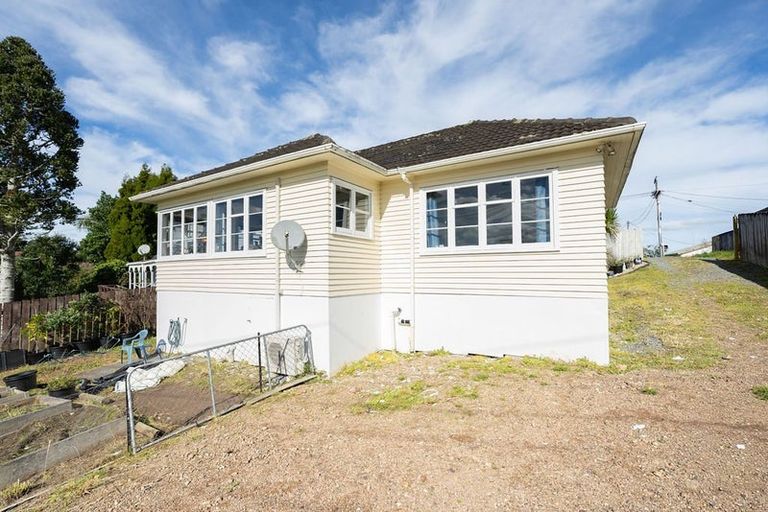 Photo of property in 26 View Road, Hikurangi, 0114