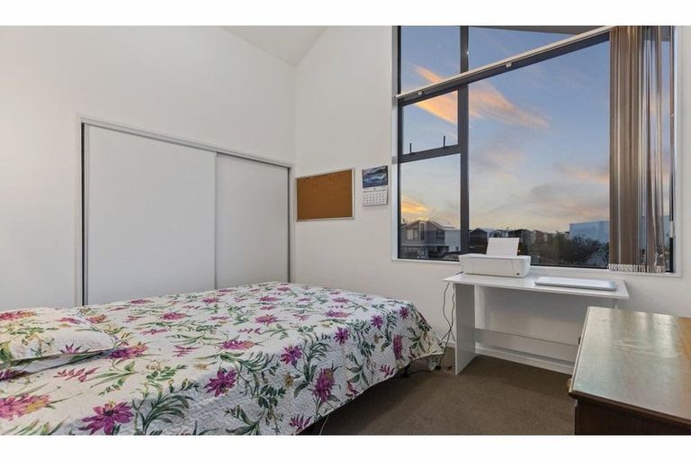 Photo of property in 49 Battalion Drive, Papakura, 2110