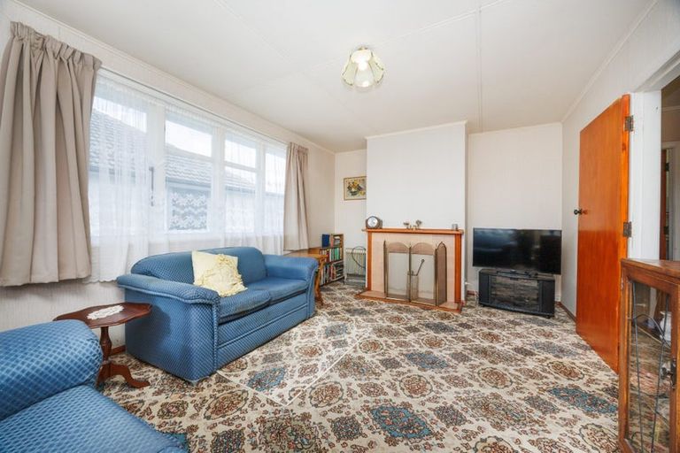 Photo of property in 2 Paisley Street, Awapuni, Palmerston North, 4412