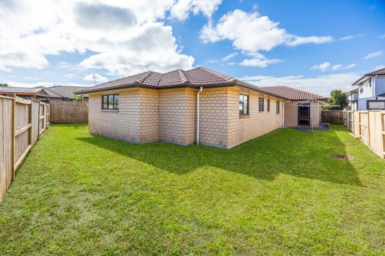 Photo of property in 16 Lili Road, Tuakau, 2121