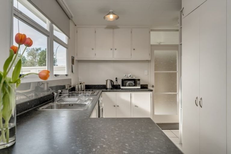 Photo of property in 1/4 Tahara Crescent, Mount Maunganui, 3116