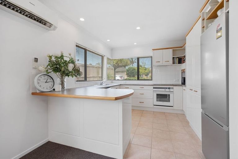 Photo of property in 9 Starlight Cove, Hobsonville, Auckland, 0618