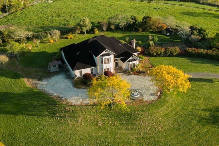 Photo of property in 470 Waitoki Road, Wainui, Silverdale, 0994