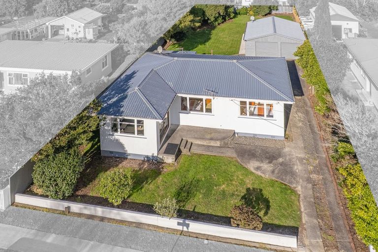Photo of property in 12 Ward Street, Aramoho, Whanganui, 4500