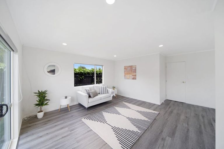 Photo of property in 8a Margarita Rise, Pukekohe, 2120