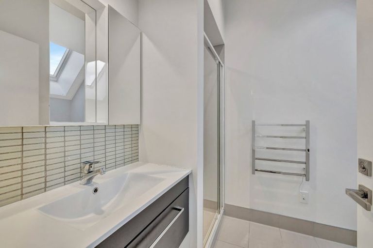 Photo of property in 1036h Colombo Street, St Albans, Christchurch, 8014