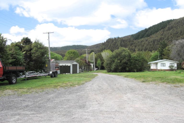 Photo of property in 23 Wharetoroa Drive, Rotoiti Forest, Rotorua, 3074