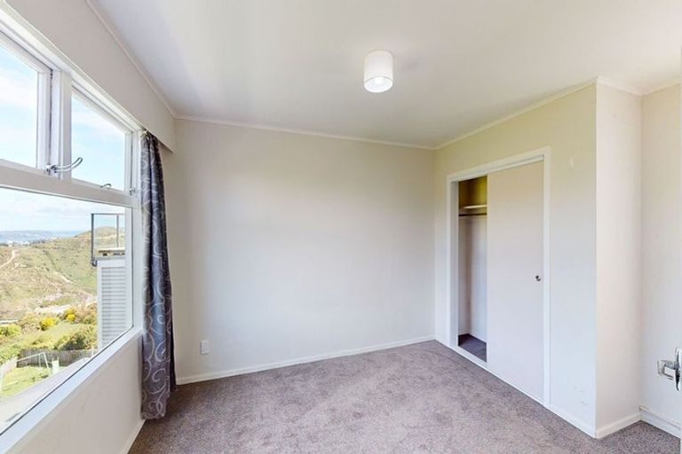 Photo of property in 25f1 Kitchener Terrace, Johnsonville, Wellington, 6037